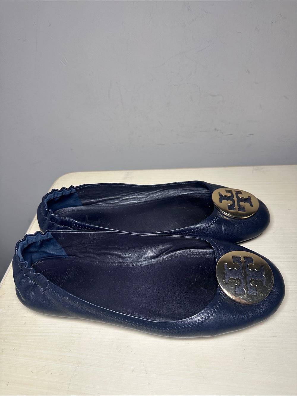 Tory Burch Navy Leather Logo gold Medallion Ballet Flats